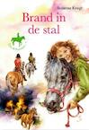 Brand in de stal (e-Book) - Suzanne Knegt (ISBN 9789462784345)