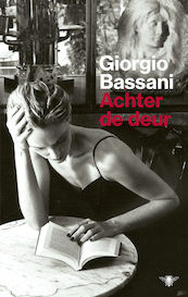 Achter de deur - Giorgio Bassani (ISBN 9789403112800)